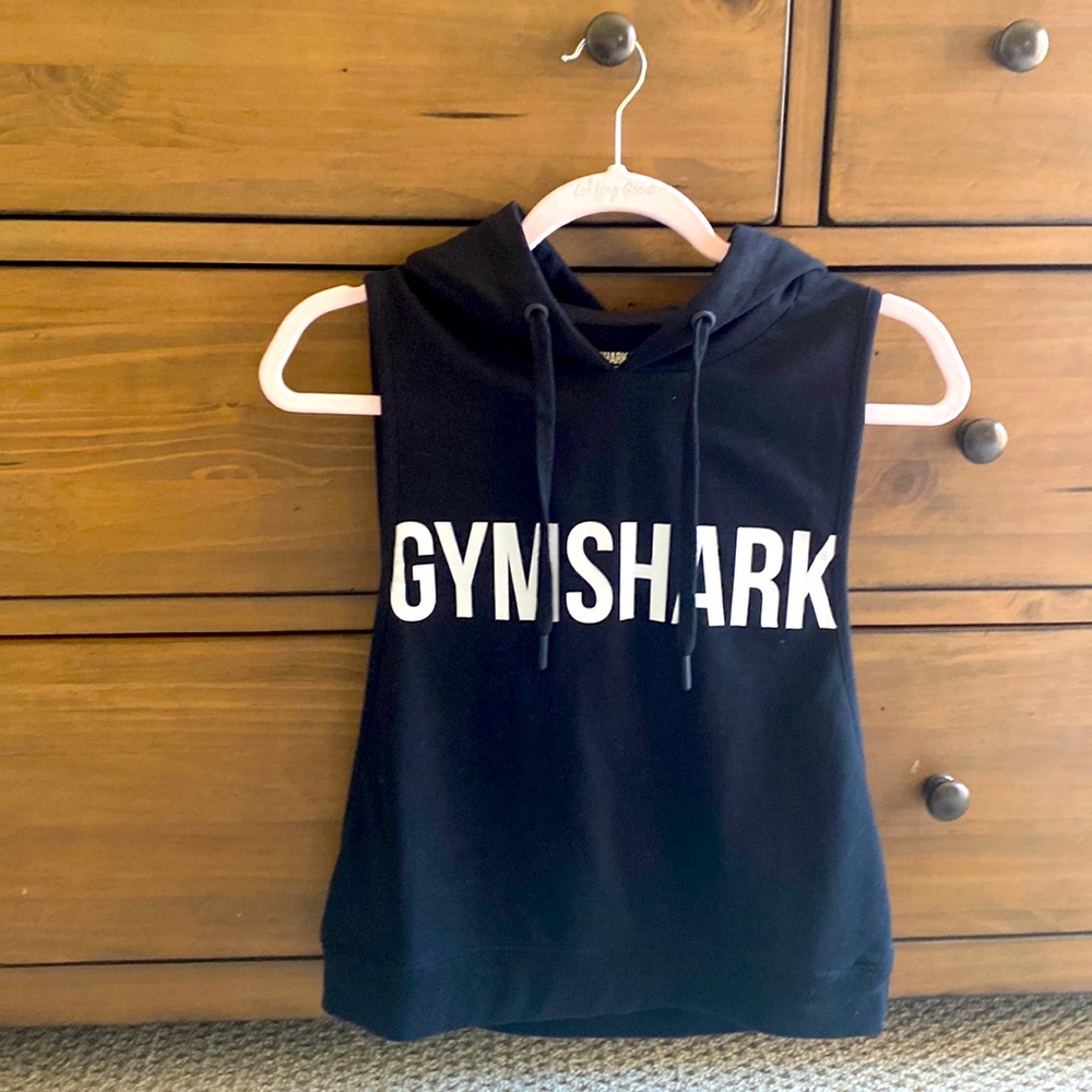 Gymshark women’s sleeveless and hooded black sweatshirt